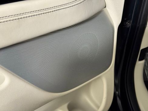 Certified 2023 Lincoln Navigator Black Label image 16