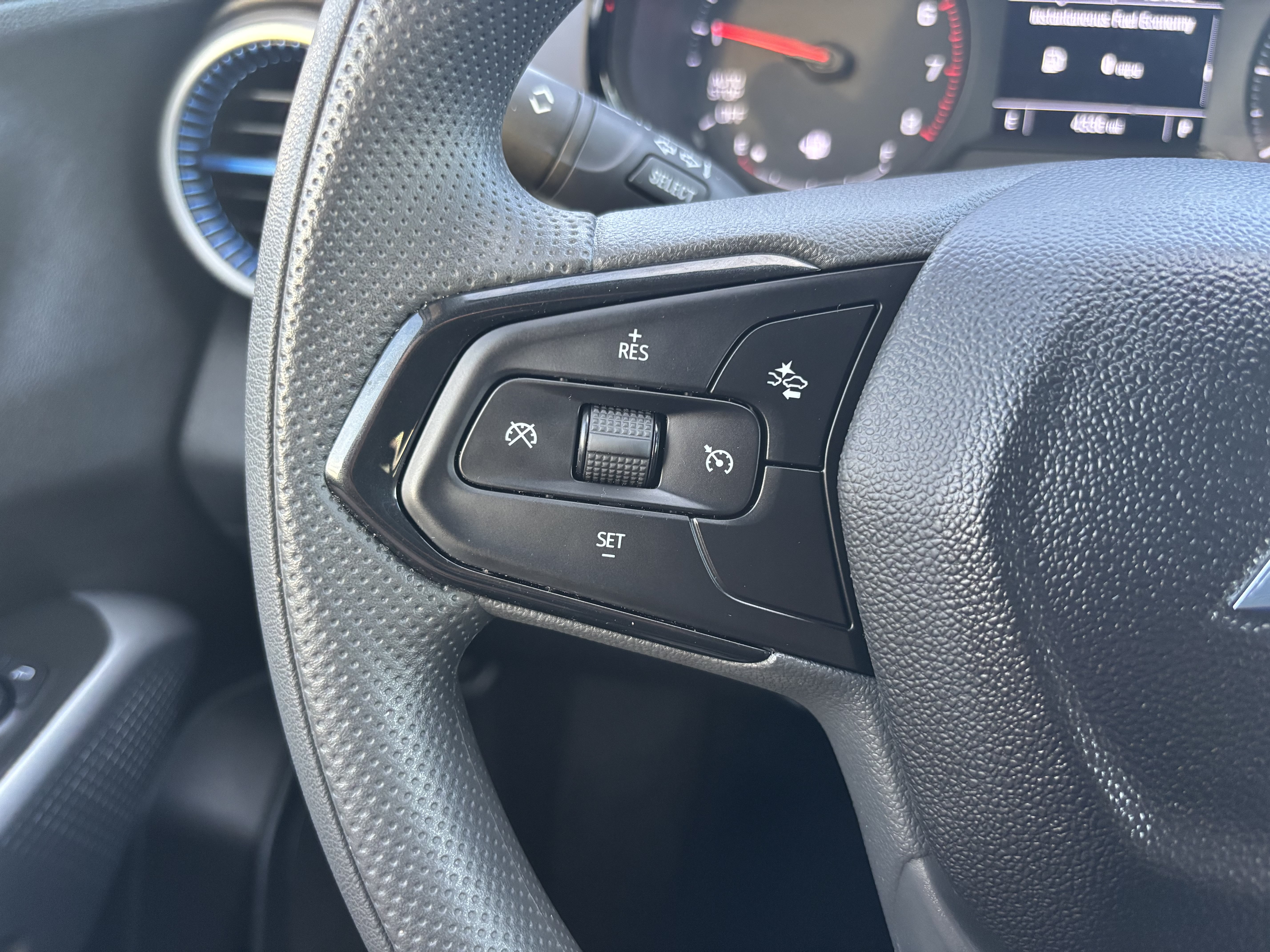 Used 2026 Chevrolet Trax LS w/ Driver Confidence Package FWD image 21