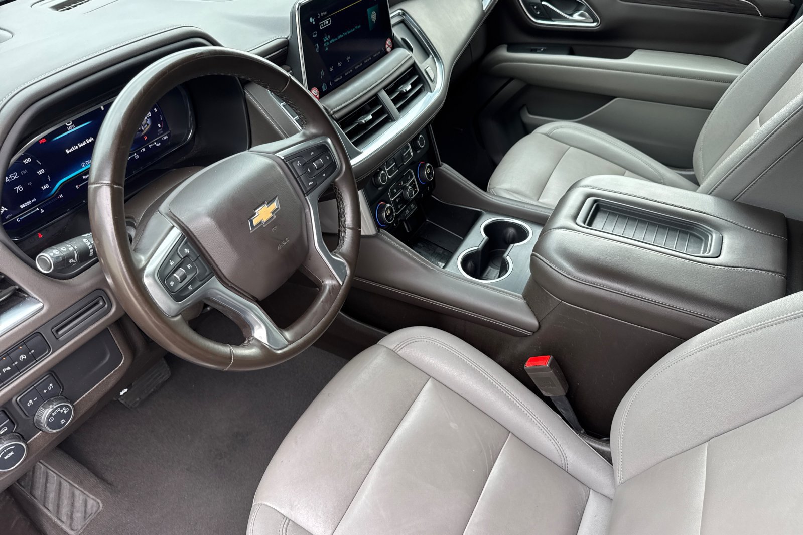 Used 2024 Chevrolet Tahoe LT AWD/4WD image 10