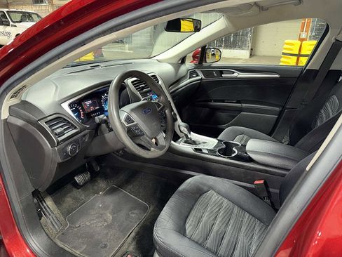 Used 2016 Ford Fusion SE image 28