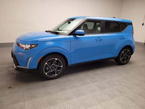 Used 2024 Kia Soul EX image 2