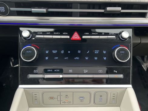 Used 2025 Hyundai Santa Fe Calligraphy image 21