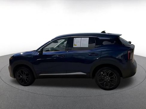 Used 2026 Nissan Kicks SR AWD/4WD image 9