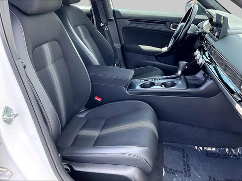 Used 2024 Honda Civic Sport image 8