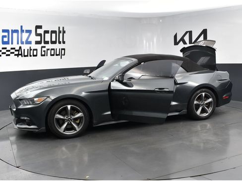 Used 2015 Ford Mustang Convertible w/ Equipment Group 051A RWD image 26