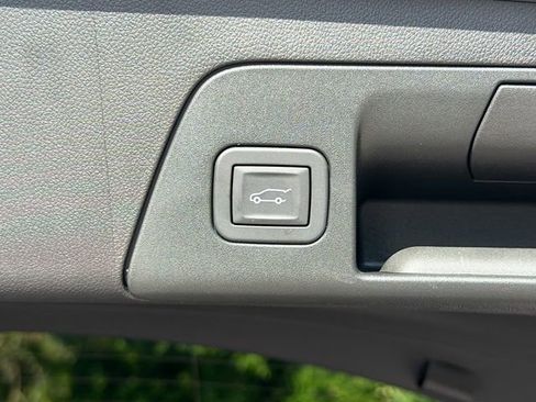 Used 2025 Buick Envision Sport Touring AWD/4WD image 13
