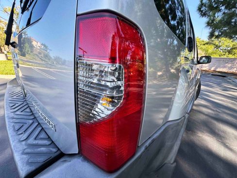Used 2004 Nissan Xterra XE image 12