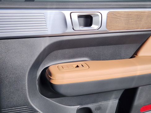 New 2026 Hyundai Santa Fe Limited image 12