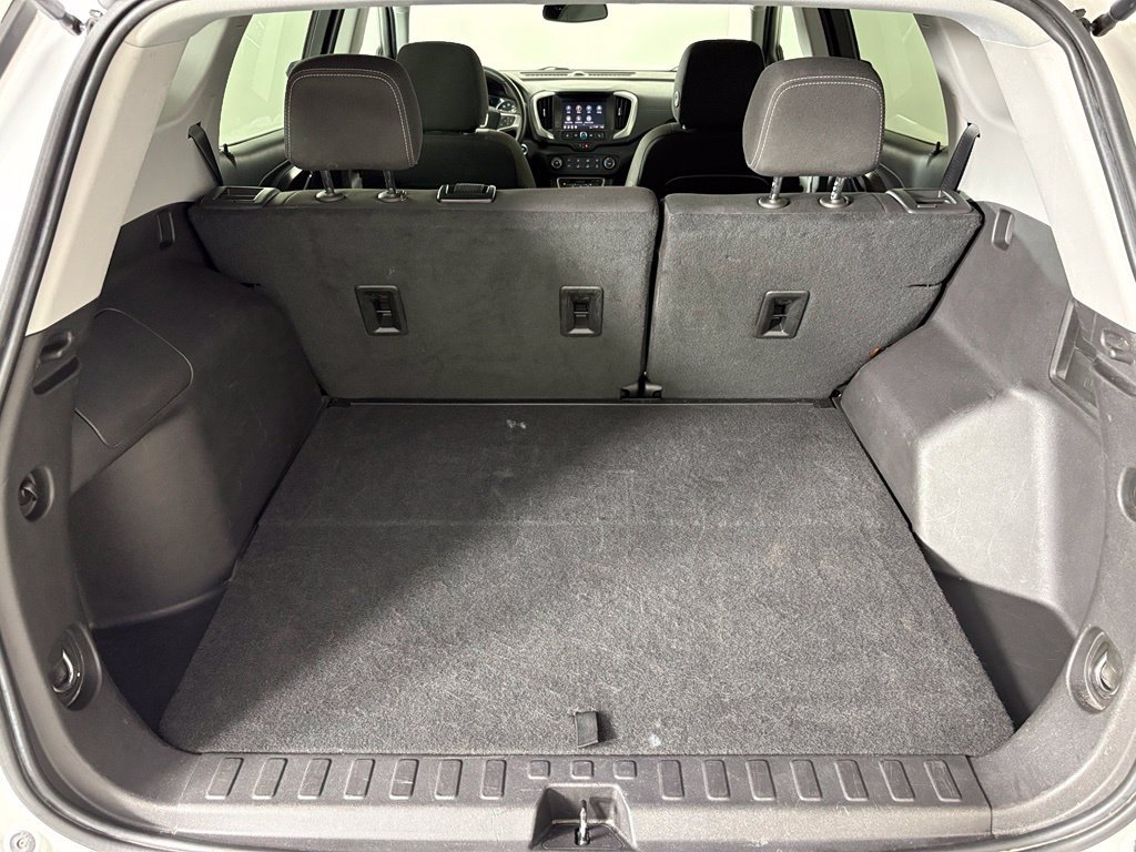 Used 2024 GMC Terrain SLE FWD image 36