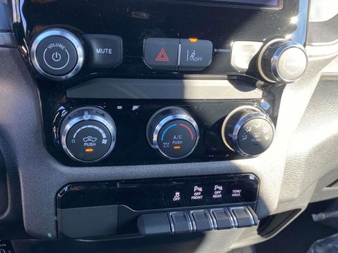 New 2026 RAM 1500 Express image 7