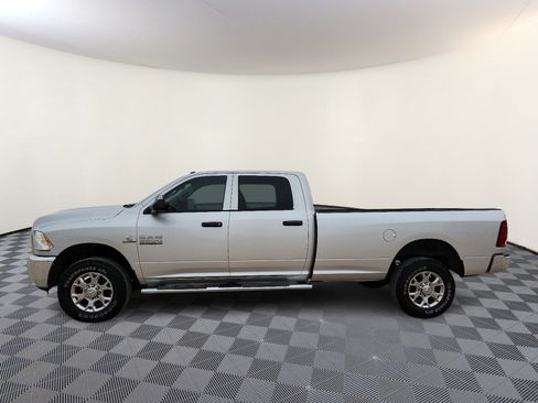 Used 2013 RAM 2500 Tradesman w/ Chrome Appearance Group AWD/4WD image 2