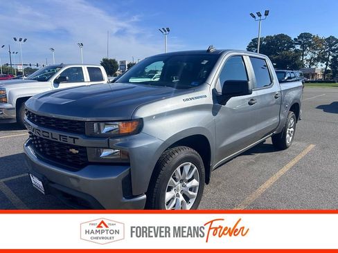Used 2022 Chevrolet Silverado 1500 Custom AWD/4WD image 1