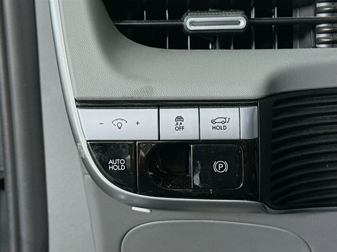 Used 2024 Hyundai Ioniq 5 SEL image 17