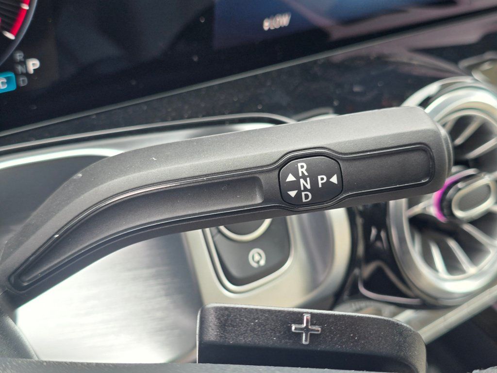 New 2026 Mercedes-Benz GLB 250 4MATIC image 15