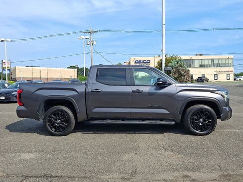 Used 2025 Toyota Tundra Limited AWD/4WD image 8