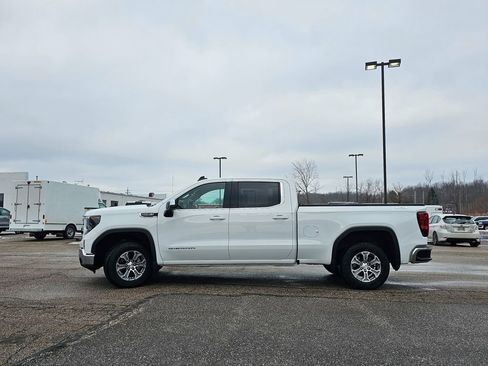 Certified 2025 GMC Sierra 1500 SLE w/ Preferred Package image 8