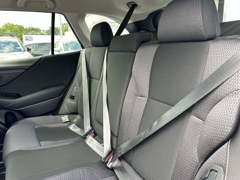 Used 2022 Subaru Outback Premium AWD/4WD image 29