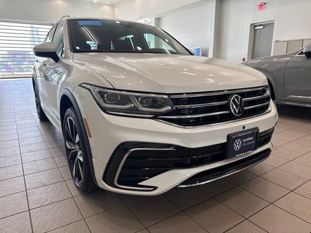 Certified 2023 Volkswagen Tiguan SEL R-Line AWD/4WD image 1