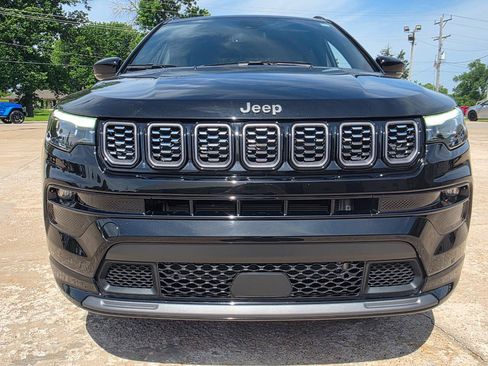 Used 2024 Jeep Compass Limited w/ High Altitude Package AWD/4WD image 27