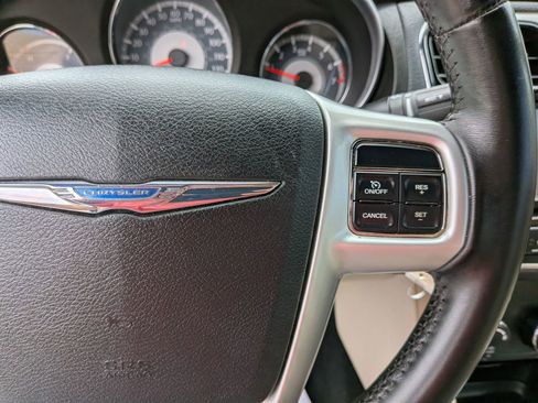 Used 2011 Chrysler 200 Limited FWD image 42