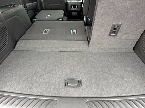 New 2026 Chevrolet Tahoe LT RWD image 15