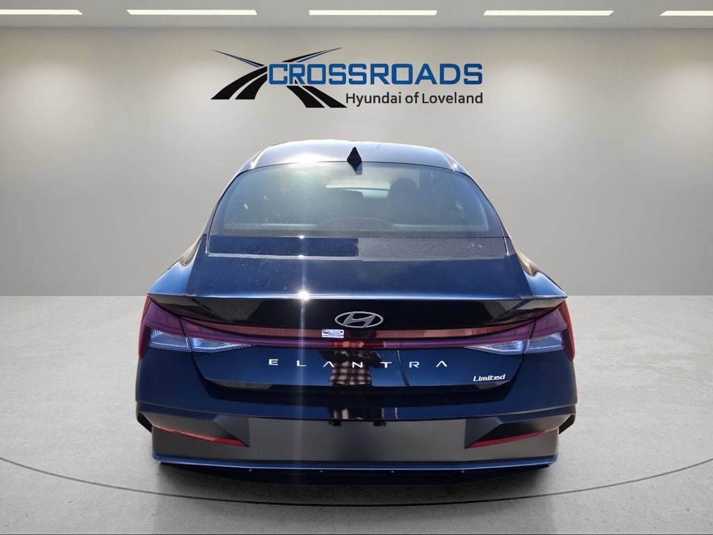 New 2026 Hyundai Elantra Limited FWD image 5