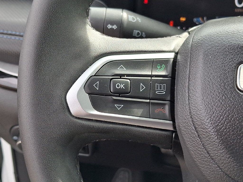 Certified 2025 Jeep Compass Limited w/ High Altitude Package AWD/4WD image 22
