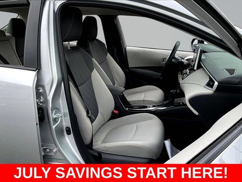 Used 2020 Toyota Corolla LE FWD image 30