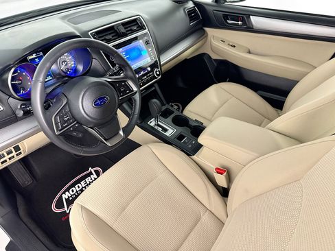 Used 2019 Subaru Outback 2.5i Premium AWD/4WD image 5