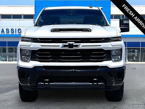 Used 2024 Chevrolet Silverado 2500 Custom w/ Custom Value Package AWD/4WD image 19