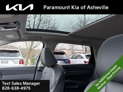 New 2026 Kia Sorento S image 13