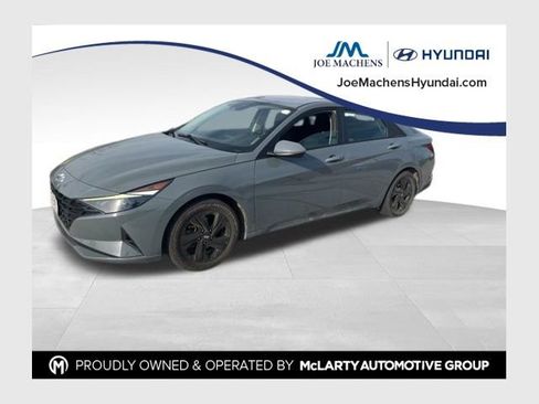 Used 2021 Hyundai Elantra SEL image 1