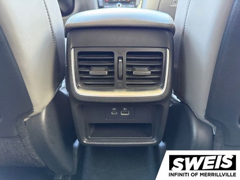 Used 2023 INFINITI QX50 Luxe AWD/4WD image 23