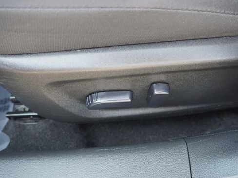 Used 2024 Nissan Altima 2.5 SV FWD image 21