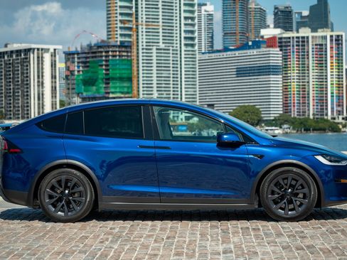 Used 2022 Tesla Model X Long Range image 13