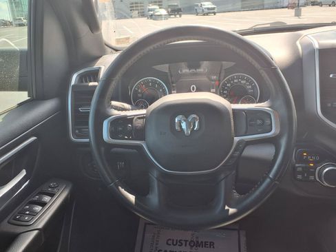 Used 2022 RAM 1500 Big Horn AWD/4WD image 17