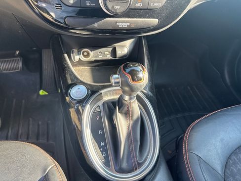 Used 2018 Kia Soul ! FWD image 14