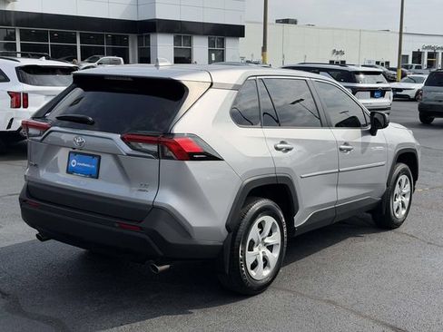 Used 2024 Toyota RAV4 LE AWD/4WD image 2