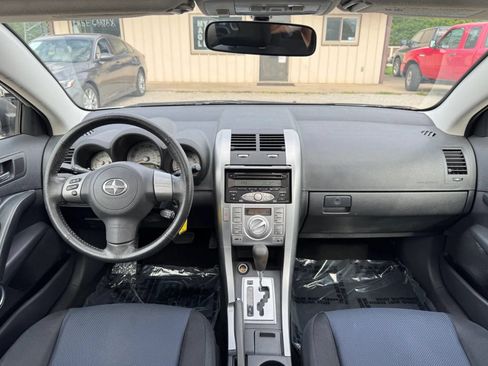 Used 2007 Scion tC FWD image 2