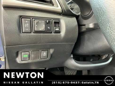 Used 2019 Nissan Sentra SV FWD image 28