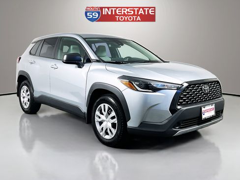 Used 2022 Toyota Corolla Cross L AWD/4WD image 1