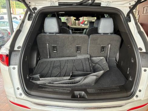 Used 2022 Buick Enclave Essence w/ Experience Buick Package image 12