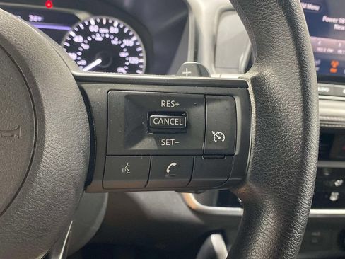 Used 2024 Nissan Rogue S FWD image 24