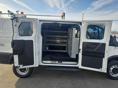 Used 2017 Ford Transit 250 130 Low Roof image 14