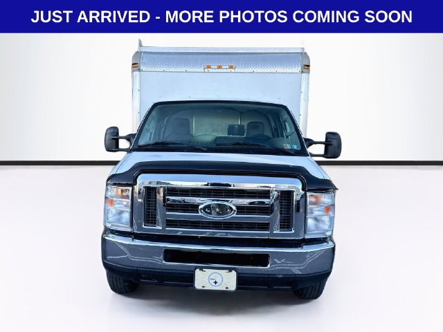Used 2016 Ford E-350 and Econoline 350 Super Duty w/ Power Windows & Locks Group RWD image 2