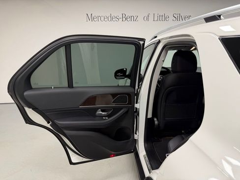 Used 2024 Mercedes-Benz GLE 350 4MATIC image 23