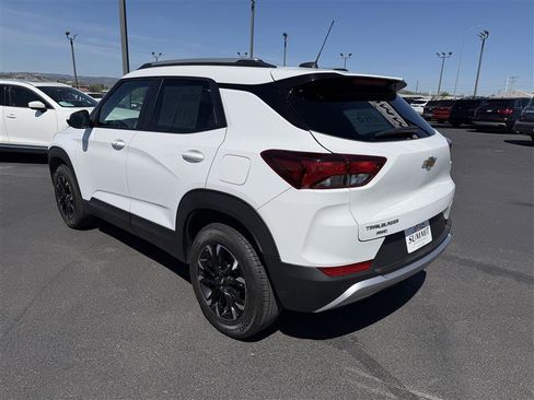 Used 2023 Chevrolet TrailBlazer LT AWD/4WD image 5