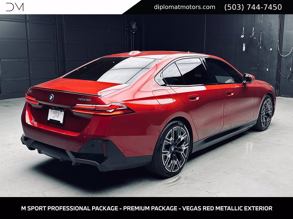Used 2025 BMW i5 xDrive40 w/ M Sport Package AWD/4WD image 7