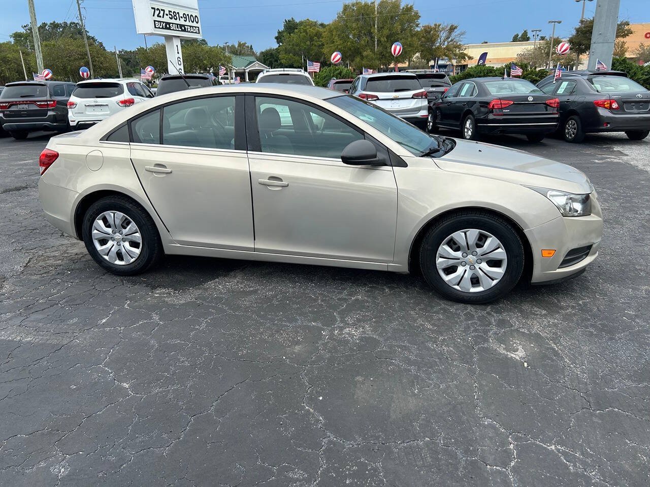 Used 2012 Chevrolet Cruze LS w/ Connectivity Package FWD image 5