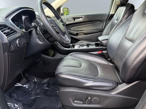 Used 2019 Ford Edge Titanium w/ Equipment Group 301A AWD/4WD image 7
